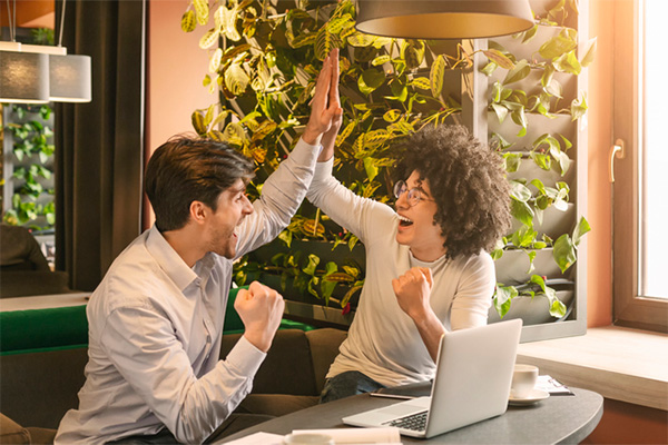 安定的な収入を得ているアフィリエイターの特徴と対策